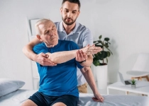 Tinh Dầu Massage Cho Người Lớn Tuổi – Giải Pháp Tự Nhiên Cho Sức Khỏe Và Thư Giãn